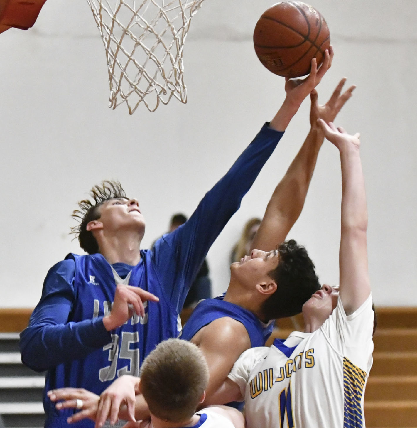 122718 Taft Lompoc b basketball 01.jpg